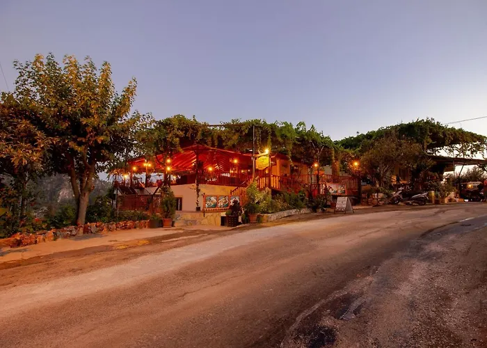 Kabak Misafir Evi 모텔 *