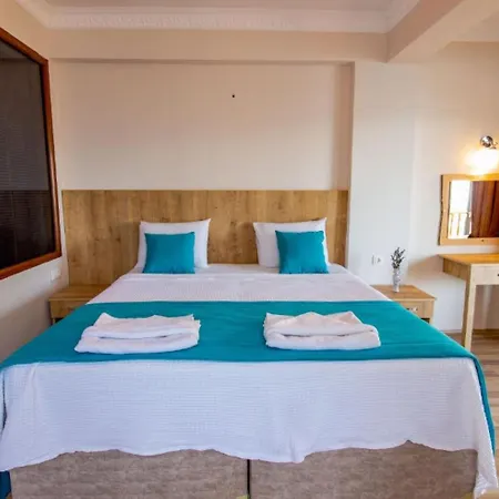 Kabak Misafir Evi פאראליה